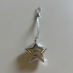 Perfect Marc Jacobs Silver Balloon Star Charm Ornament